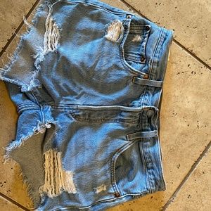 Levi’s cut off Jean shorts